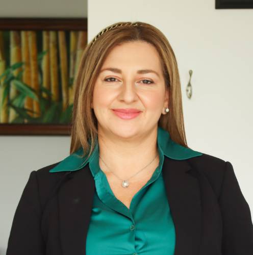 https://confidentalcr.com/wp-content/uploads/2026/06/kathia.jpg