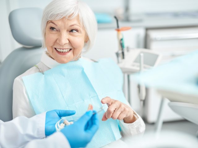 Clear Aligners in Costa Rica: What to Expect from Treatment and Travel